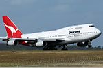 Qantas Boeing 747-400 MEL Nazarinia.jpg