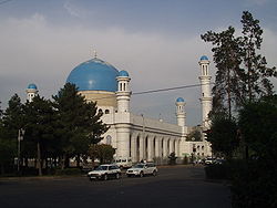 Центральная мечеть города Алма-Ата